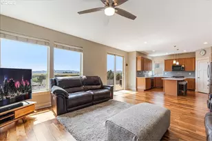 14810 SW Trevor Ln, Portland, OR 97224 - Photo 4