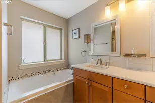 14810 SW Trevor Ln, Portland, OR 97224 - Photo 24