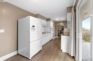 3218 NE 132nd Ave, Portland, OR 97230 - Photo 16