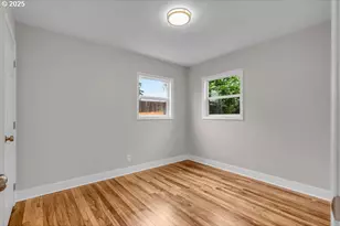 13104 SE Center St, Portland, OR 97236 - Photo 24