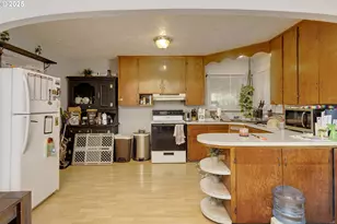 307 Sherman St, Amity, OR 97101 - Photo 4