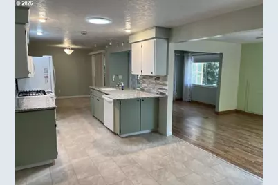 3386 48th Ave, Salem, OR 97305 - Photo 6
