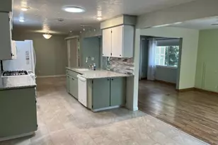 3386 48th Ave, Salem, OR 97305 - Photo 6