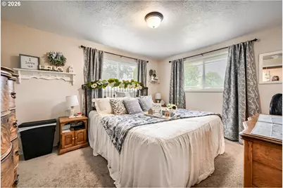2565 Dover Dr, Eugene, OR 97404 - Photo 14