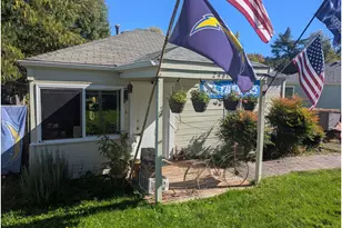 2461 Riverview St, Eugene, OR 97403 - Photo 2