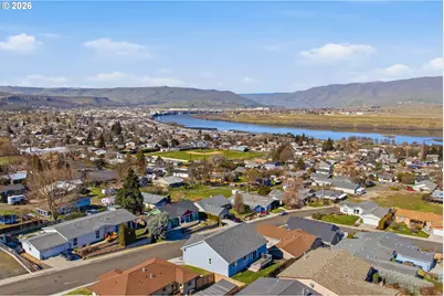 1704 Oakwood Dr, The Dalles, OR 97058 - Photo 32