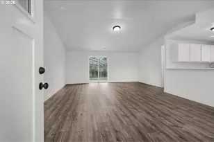 87667 Oak Island Dr, Veneta, OR 97487 - Photo 2