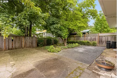 923 NE Tillamook St, Portland, OR 97212 - Photo 20