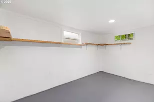 923 NE Tillamook St, Portland, OR 97212 - Photo 16