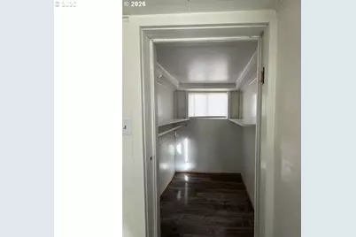 1908 Adams Ave, La Grande, OR 97850 - Photo 2