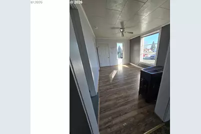 1908 Adams Ave, La Grande, OR 97850 - Photo 8