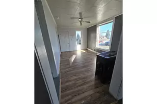 1908 Adams Ave, La Grande, OR 97850 - Photo 8