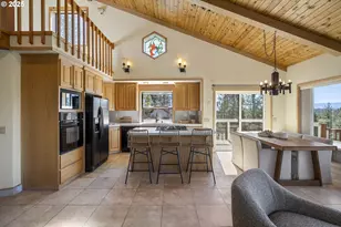 16966 Canyon Crest Dr, Sisters, OR 97759 - Photo 12