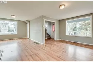 481 S Pine St, Canby, OR 97013 - Photo 4