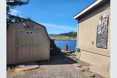 100 River Bend Rd #24, Reedsport, OR 97467 - Photo 4