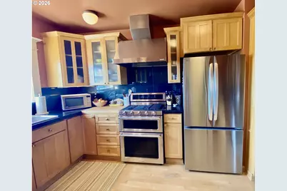 2083 NW Johnson St #66, Portland, OR 97209 - Photo 12