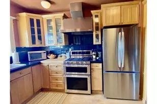 2083 NW Johnson St, Portland, OR 97209 - Photo 12