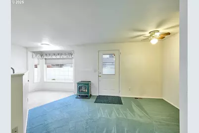 1032 Stanfield Rd, Woodburn, OR 97071 - Photo 4