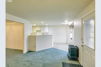 1032 Stanfield Rd, Woodburn, OR 97071 - Photo 4