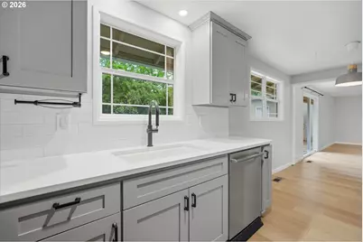 12955 SW 22nd St, Beaverton, OR 97008 - Photo 8