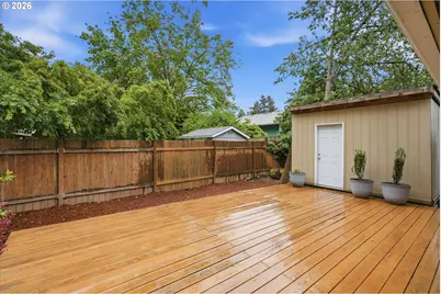 12955 SW 22nd St, Beaverton, OR 97008 - Photo 20