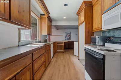 29770 NE Wilsonville Rd, Newberg, OR 97132 - Photo 10