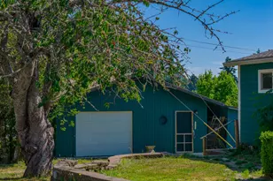 412 23rd St, Myrtle Point, OR 97458 - Photo 30