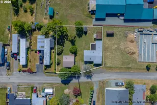 412 23rd St, Myrtle Point, OR 97458 - Photo 40