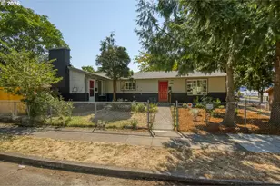 6904 SE Long St, Portland, OR 97206 - Photo 2