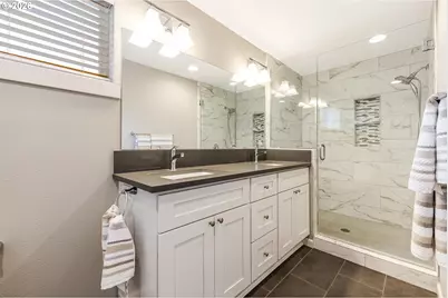443 S Columbia Dr, Woodburn, OR 97071 - Photo 18