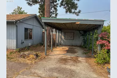 205 W Clarendon St, Gladstone, OR 97027 - Photo 18