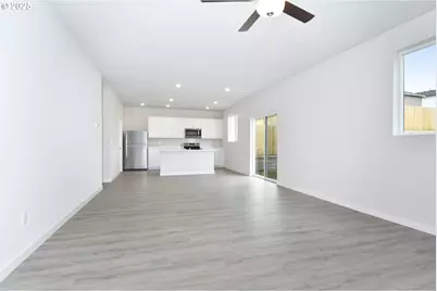 5326 NE 68th St, Vancouver, WA 98661 - Photo 8