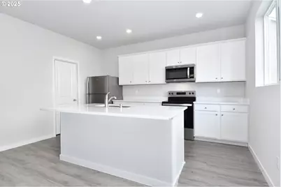 5326 NE 68th St, Vancouver, WA 98661 - Photo 2