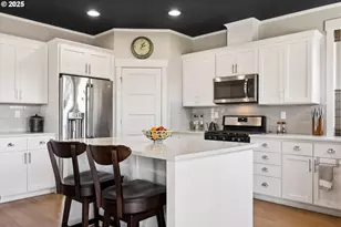 2440 Heather Way, Forest Grove, OR 97116 - Photo 4