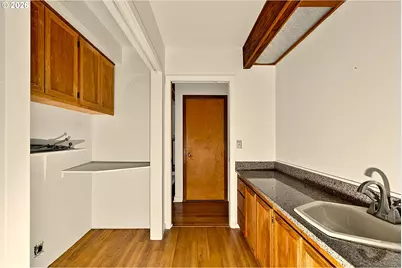 2505 Park Forest Dr, Eugene, OR 97405 - Photo 14