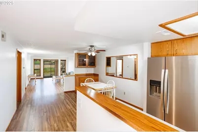 13821 NW 10th Ct #G, Vancouver, WA 98685 - Photo 4