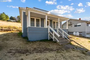 110 N Gilmore St, Heppner, OR 97836 - Photo 2