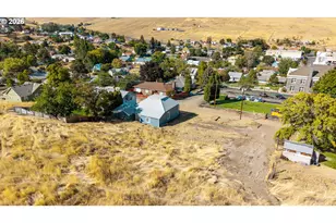110 N Gilmore St, Heppner, OR 97836 - Photo 32