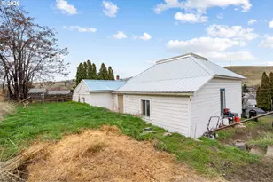 110 N Gilmore St, Heppner, OR 97836 - Photo 22
