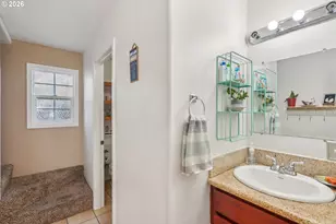 710 SE 155th Ave, Portland, OR 97233 - Photo 22