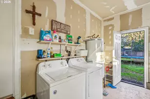 710 SE 155th Ave, Portland, OR 97233 - Photo 24