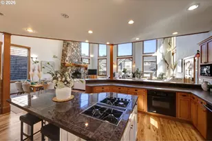 163 W 1st Ave, Cannon Beach, OR 97110 - Photo 12