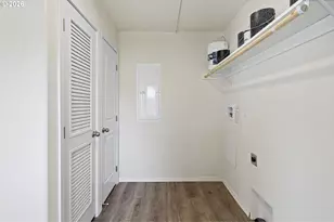625 N 16th St, Cottage Grove, OR 97424 - Photo 36