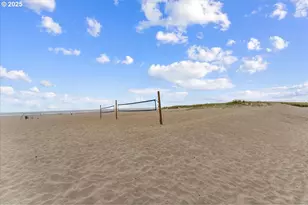 830 Oceanway St, Seaside, OR 97138 - Photo 34