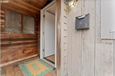 830 Oceanway St, Seaside, OR 97138 - Photo 2
