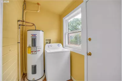 8044 SE Malden St, Portland, OR 97206 - Photo 22