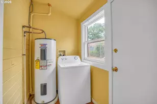8044 SE Malden St, Portland, OR 97206 - Photo 22