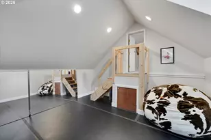 1300 Tyndall Ct, Lake Oswego, OR 97034 - Photo 40