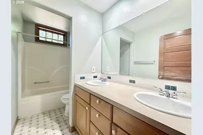 48000 E Larch Mountain Rd, Corbett, OR 97019 - Photo 22
