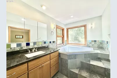 48000 E Larch Mountain Rd, Corbett, OR 97019 - Photo 14